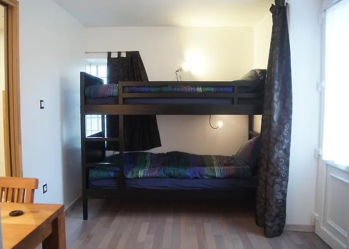 Chambres D'hotes La Laiterie Bed & Breakfast *